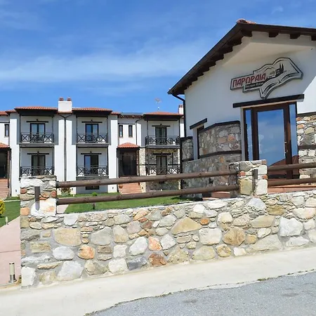 Paroraia فندق Ángistron