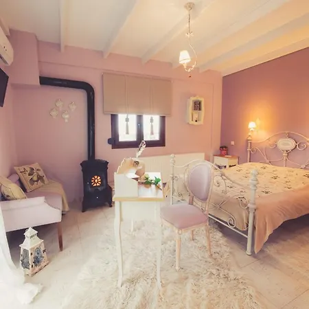 Paroraia Hotel 3*