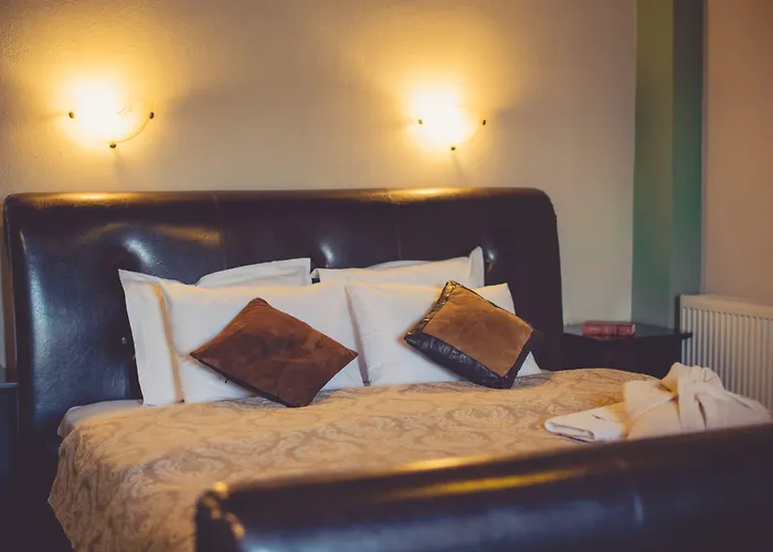 Paroraia 3* Ángistron