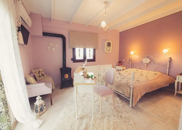 Paroraia فندق 3*