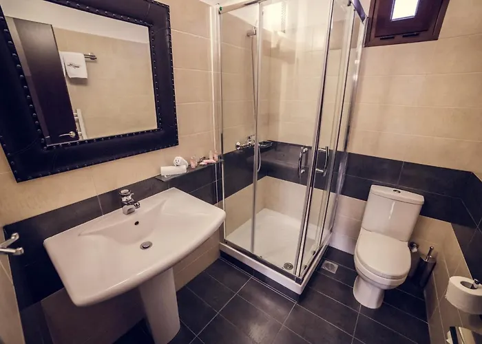 Paroraia Hotel Ángistron